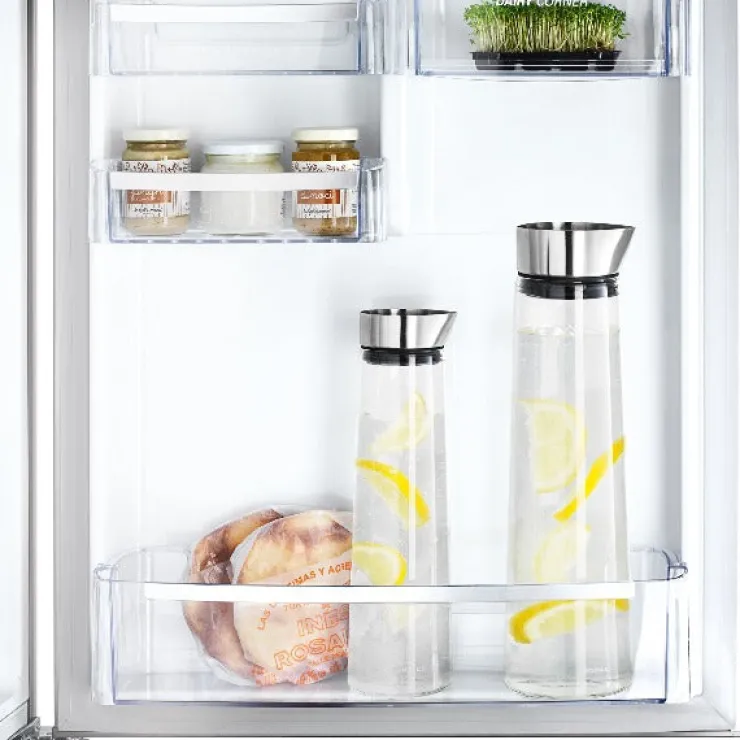 Hot Blomus ACQUA Water Carafe