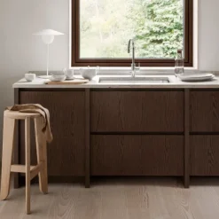 Hot Blomus ELI Oak Bar Stool