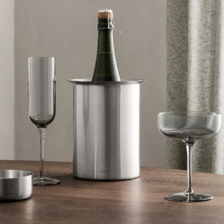New Blomus FUUM Champagne Saucer Glasses - 10 Ounce - Set of 4 Smoke - Champagne Saucer - FUUM