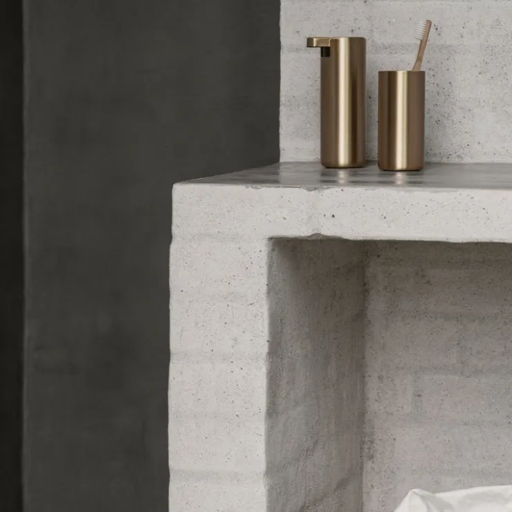 Hot Blomus MODO Soap Dispenser - Metallic Finish