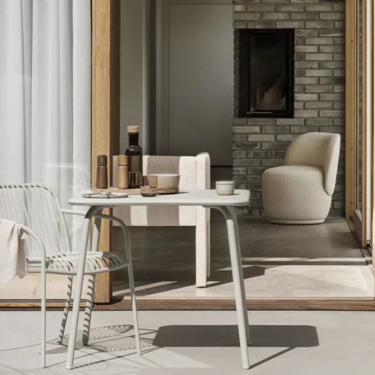 Fashion Blomus YUA Outdoor Square Bistro Table